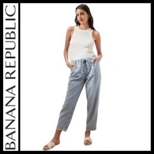 Banana Republic High Waist Barrel Jeans